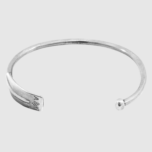 Paddle Navigation Silver Bangle