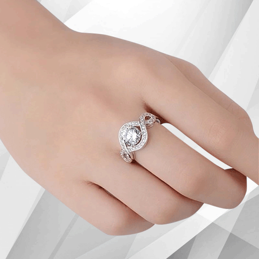 2.5Ct Round-Cut Diamond Cushion Halo Bridal Engagement Ring 18K White