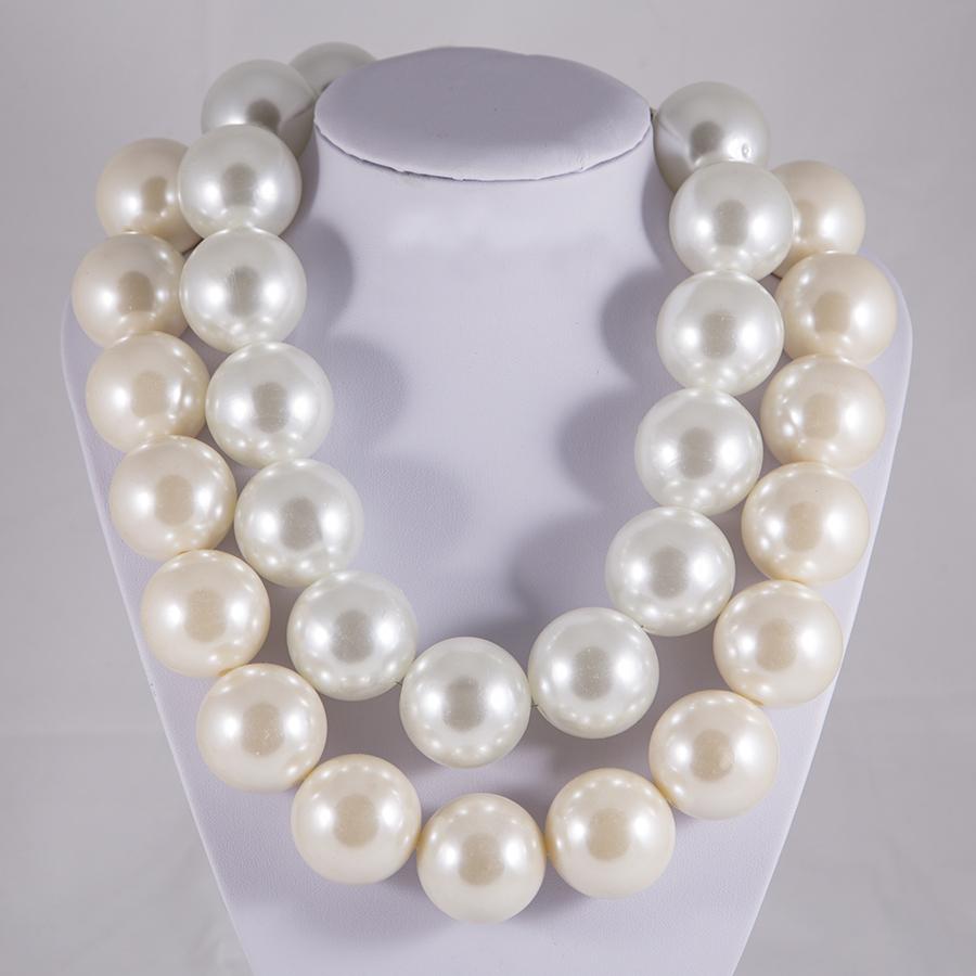 Huge faux pearl Necklace Gift