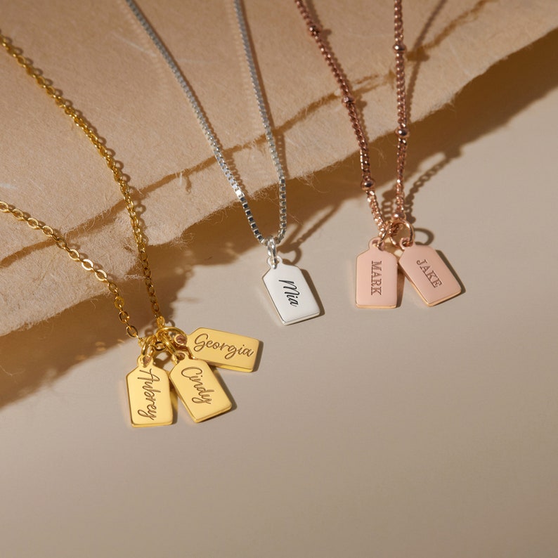 Personalized Mother's Necklace With Names