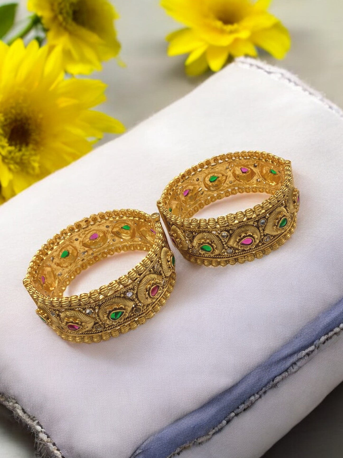 The Elegance of Indian Gold-Plated Bangles Bracelet