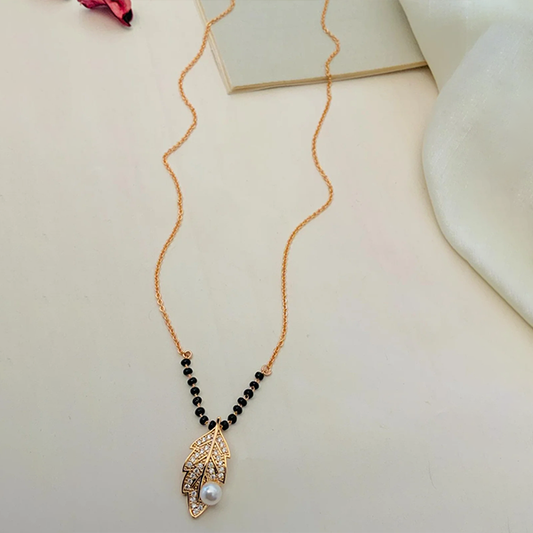 Eye Catching Rose Gold Leaf Diamond Necklace